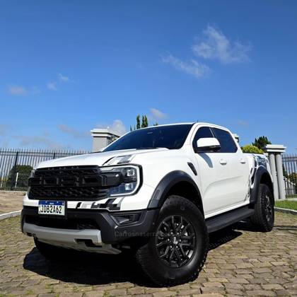 FORD RANGER 3.0 V6 TURBO GASOLINA RAPTOR 4X4 AUTOMÁTICO